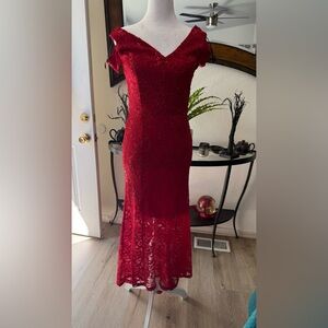 Red Strapless Sleeveless Cocktail Gown